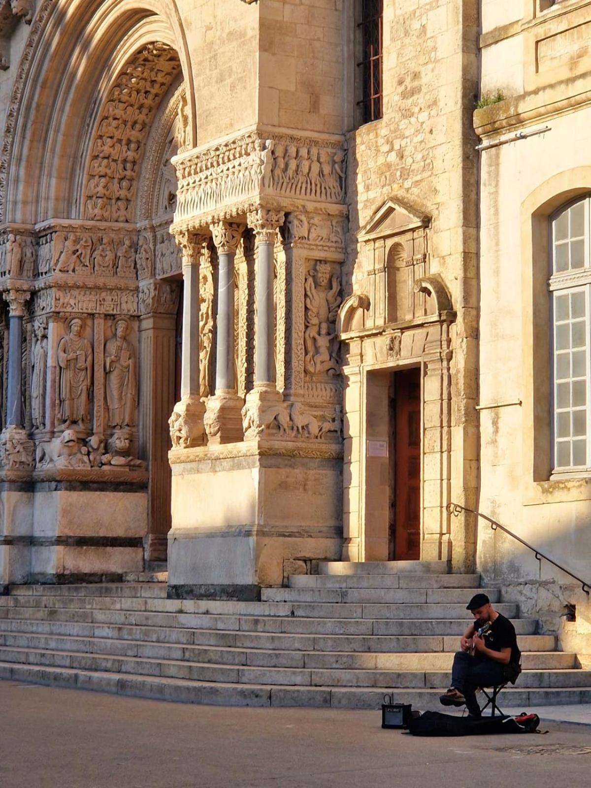 Capucines, Un Jardin Secret Dans Le Centre Historique Appartement Arles Buitenkant foto